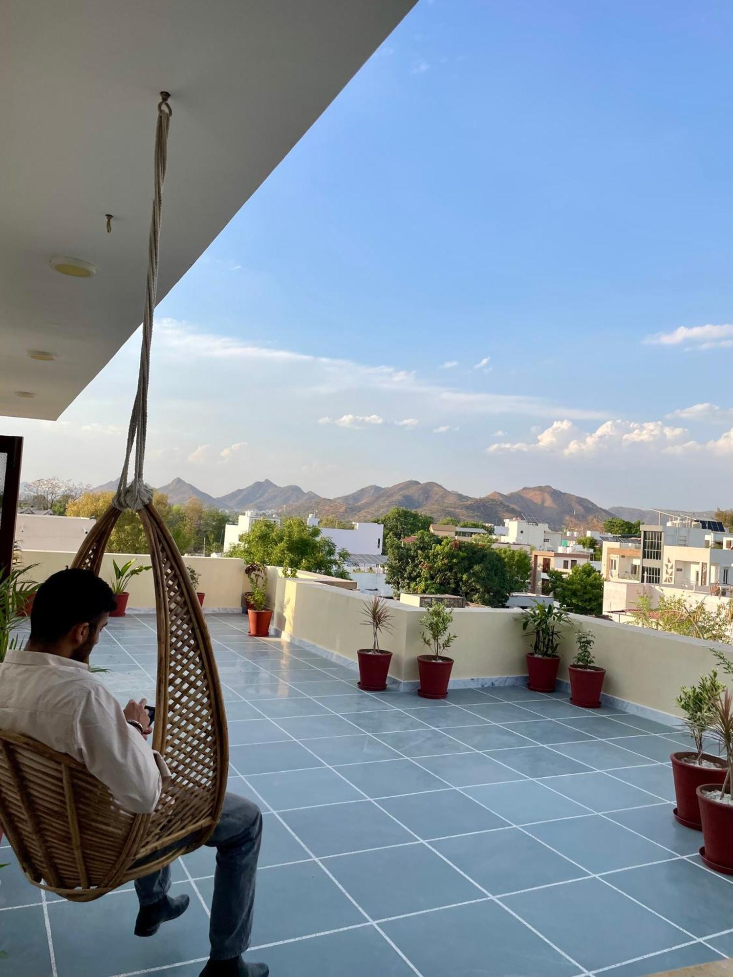 Karni Nivvas - Luxury Redefined Villa Udaipur Luaran gambar