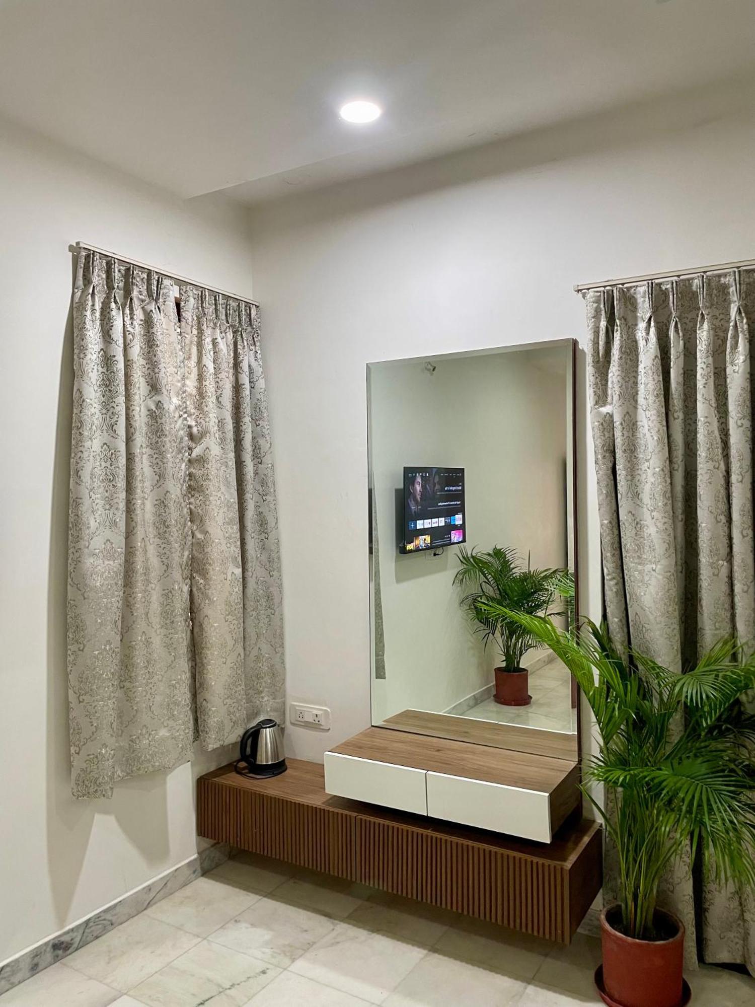 Karni Nivvas - Luxury Redefined Villa Udaipur Luaran gambar